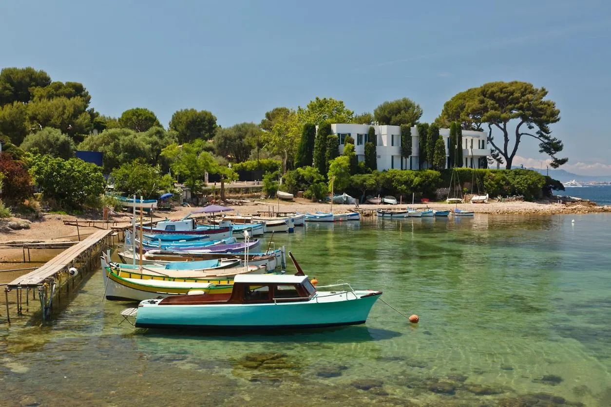 Gorgeous Brand New 2 Bedrooms Antibes
